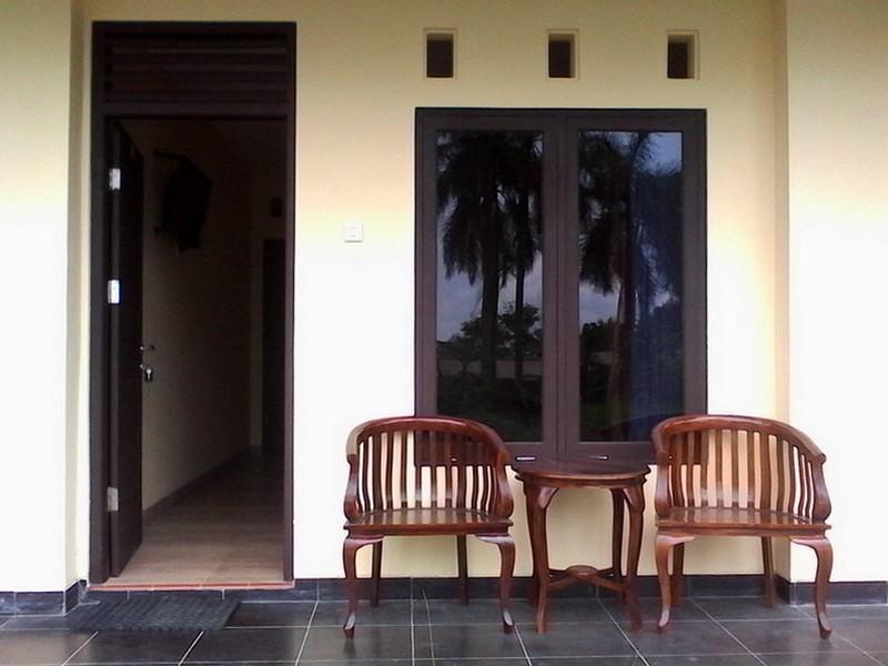Hotel Cemerlang バトゥラデン エクステリア 写真