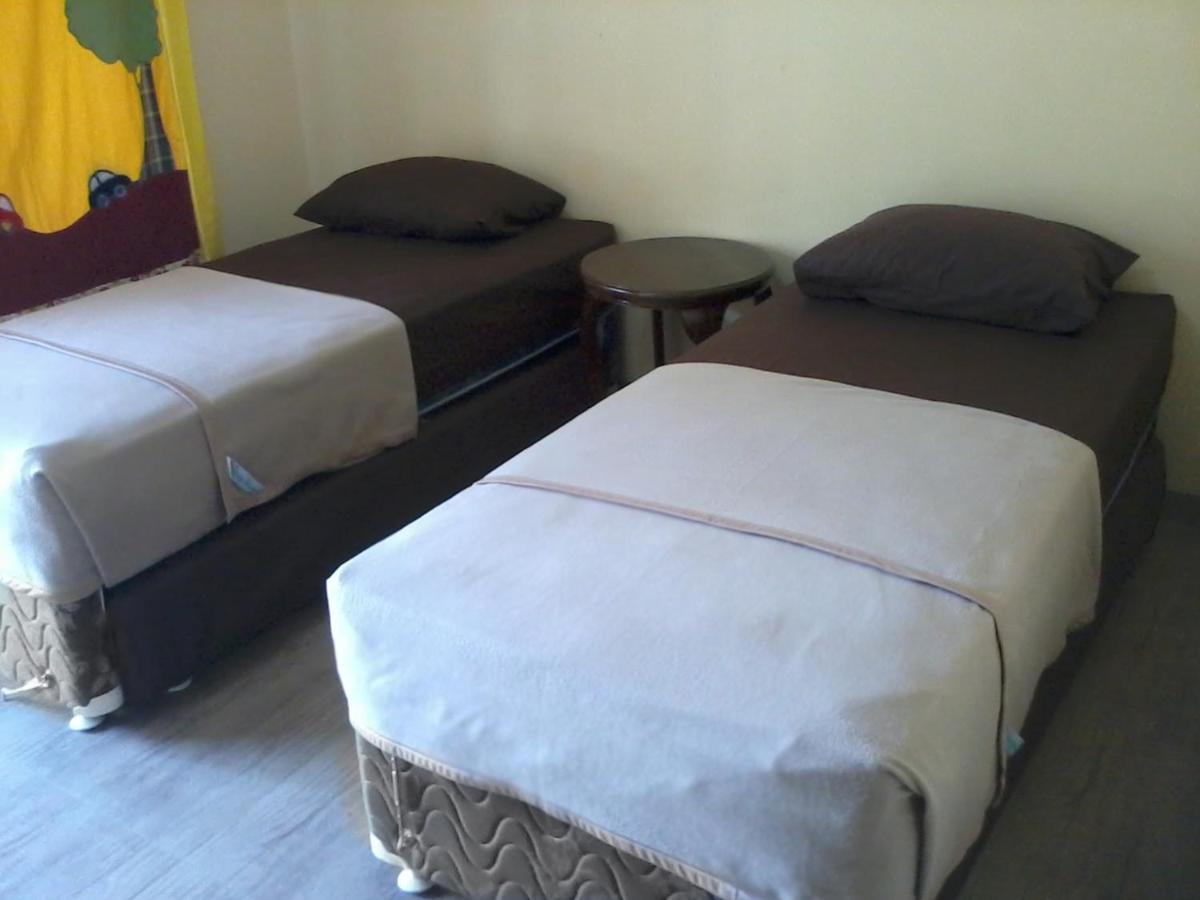 Hotel Cemerlang バトゥラデン 部屋 写真